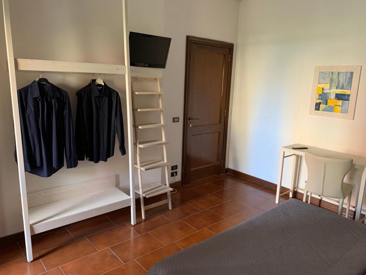 La Dimora Di Enea Guest house